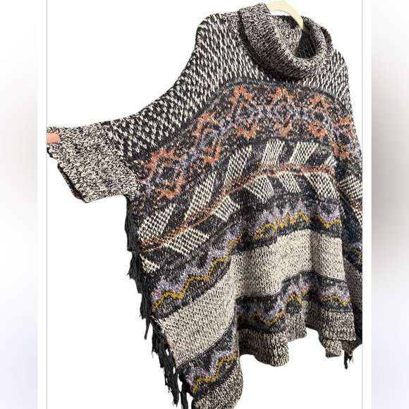 Anthropologie Pilcro Magda Fringe Knit Sweater Poncho Boho - Picture 5 of 10